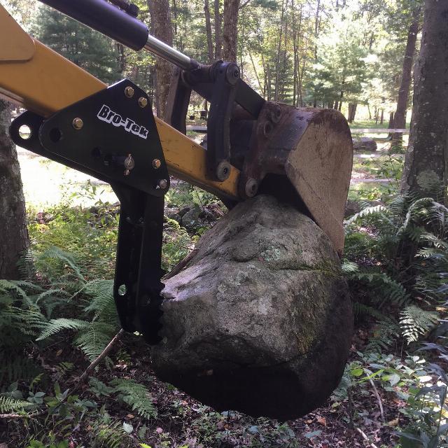Woods Equipment Thumb Backhoe BH9000 Thumb Backhoe BH9000